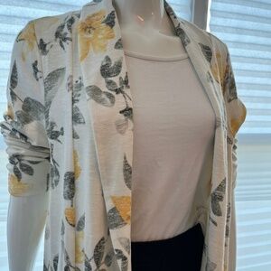 Ricki’s cream floral cardigan